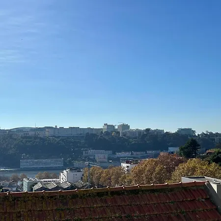 Apartamento Cativo Flat - Lovely 2 Bedroom Duplex In
